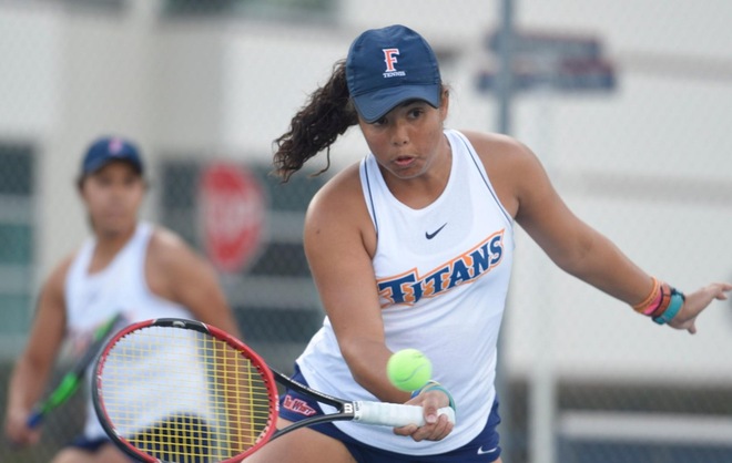 Titans Rolls Past Youngstown State