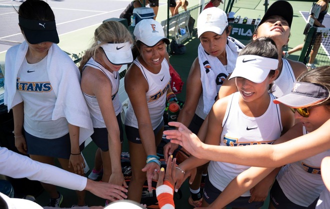 Cal State Fullerton at the Big West Championships. Photo by Josh Barber.