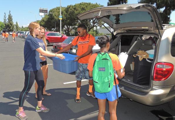 Titans Athletes and Staff Lend a Helping Hand on Move In Day
