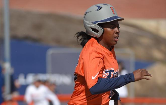 Rippy Registers a Pair of Triples in Titans 6-1 Win Over Aggies