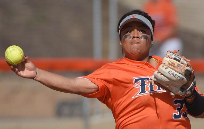 Cal State Fullerton Outlasts No. 13 Oklahoma, 7-5