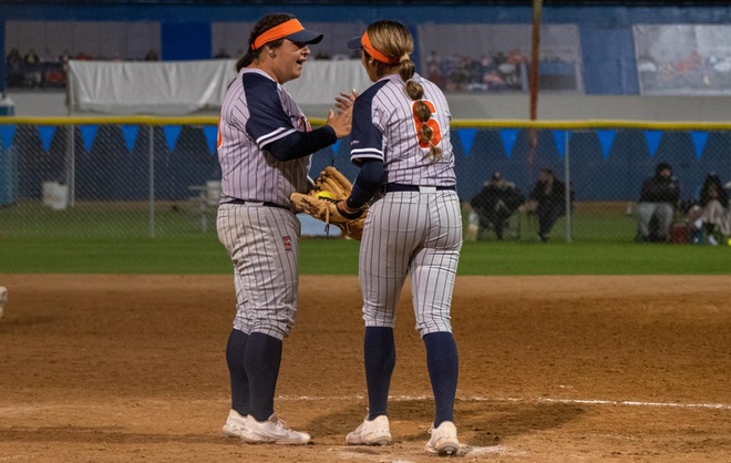 Softball Rallies Late in Win over Weber State